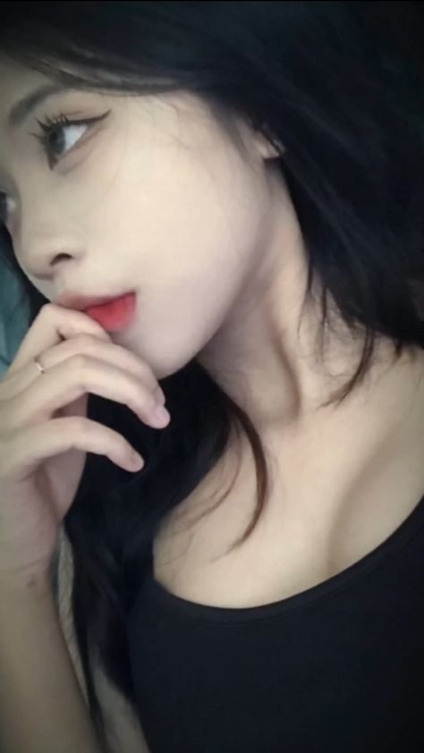 老师上课闹肚子拉了一地大便